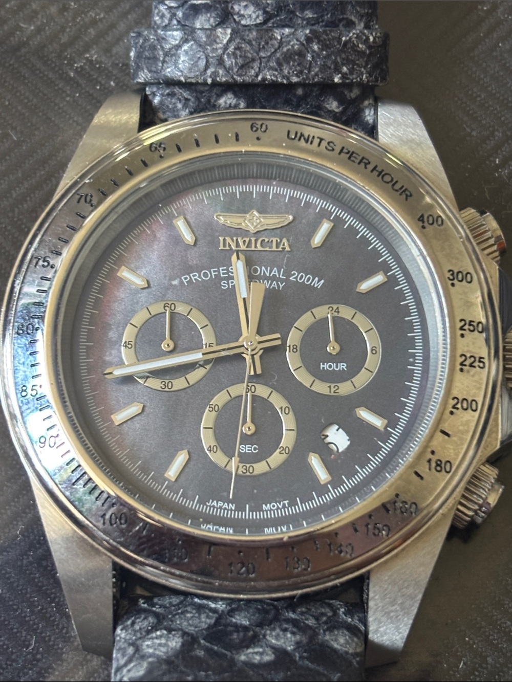 Invicta Speedway Chronograph leather Strap Snakeprint.
